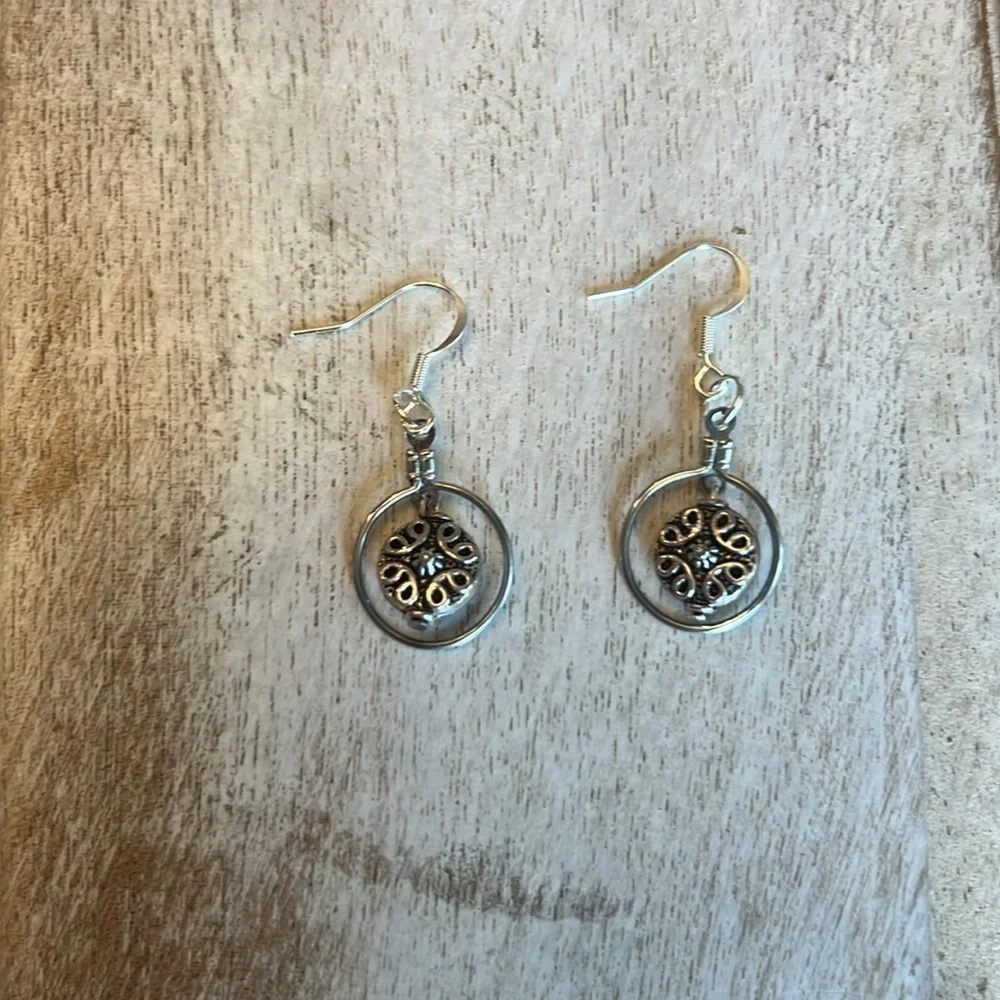 Vintage earrings with inner dangle - Picture 5 of 6